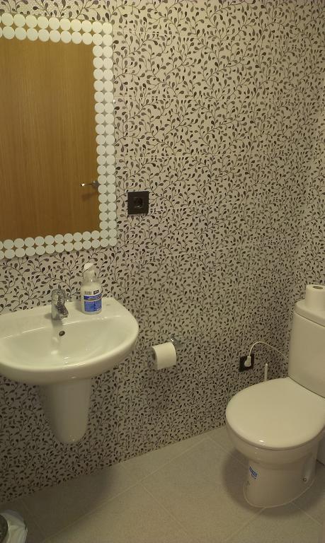 Hostal Bisbal Only Adults No Ac فالنسيا الغرفة الصورة